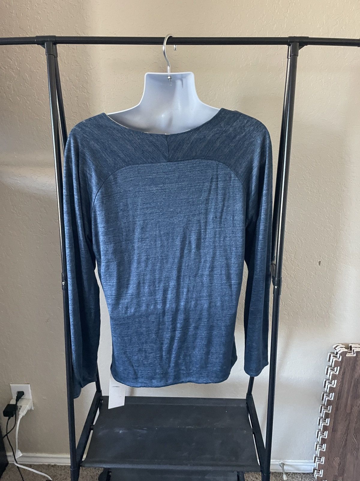 Japanese Brand 1PIU1UGUALE3 LS boat neck linen shirt NWT Size US M / EU 48-50 / 2 - 5 Thumbnail