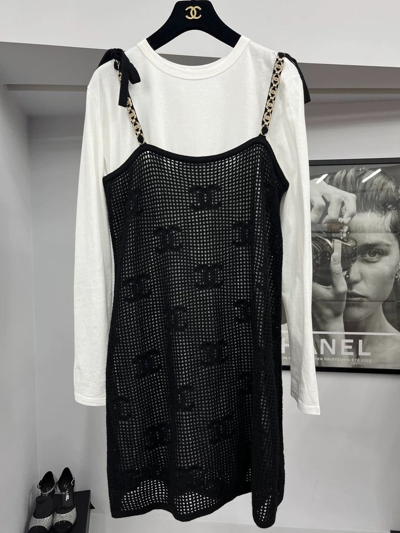 Chanel Chanel Black and white suspender two-piece set hollow doub Size L / US 10 / IT 46 - 1 Thumbnail