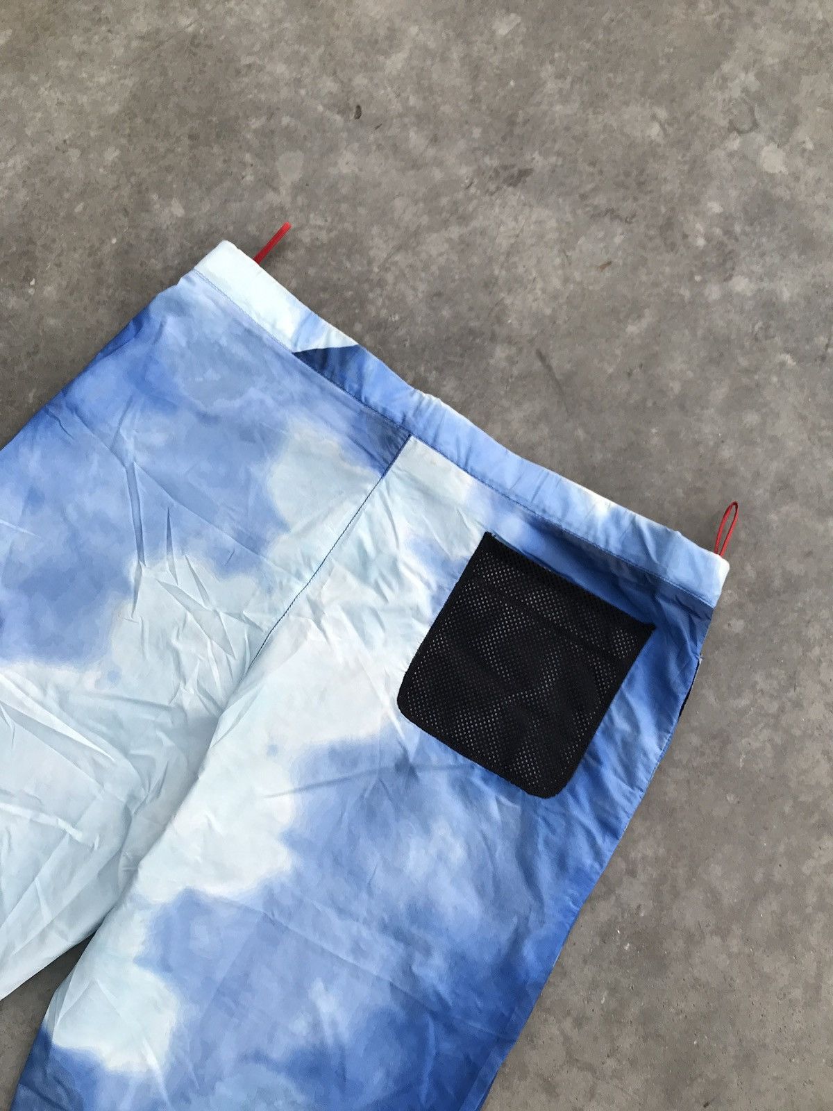Prada Prada nylon tie die pants shorts Size US 32 / EU 48 - 6 Thumbnail