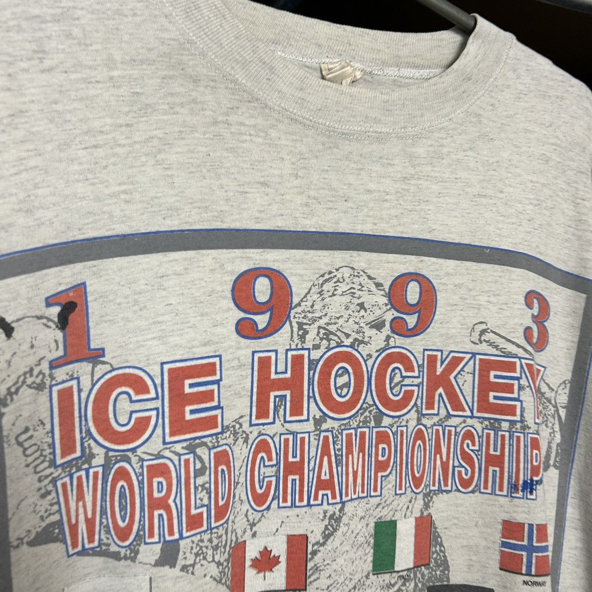 Vintage Vintage Bulletin Athletic 1993 Ice Hockey World Championship Size US XL / EU 56 / 4 - 3 Thumbnail