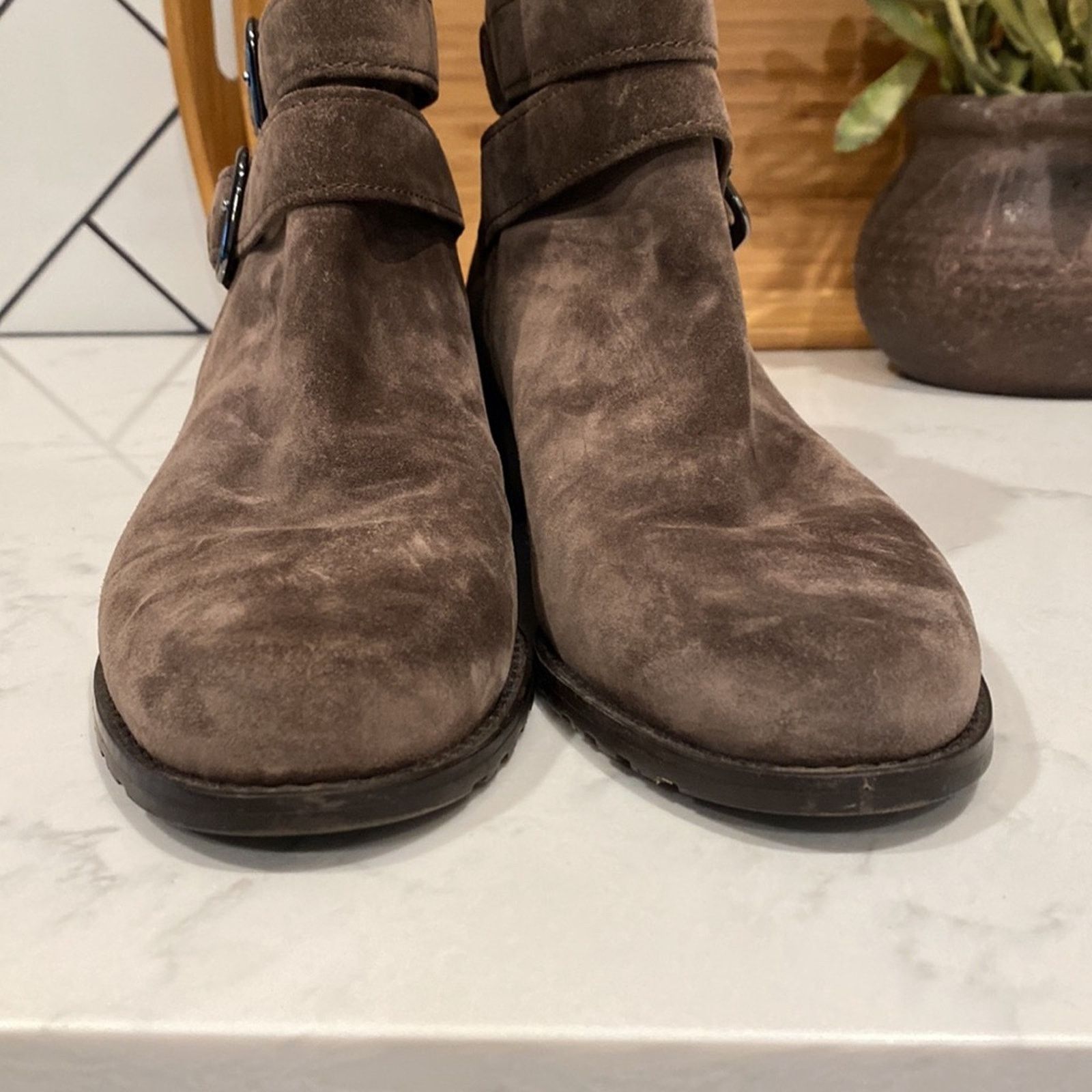 Stuart Weitzman STUART WEITZMAN 'Strapduo' Short Boot SUEDE booties sz 9 Size US 9 / IT 39 - 3 Thumbnail