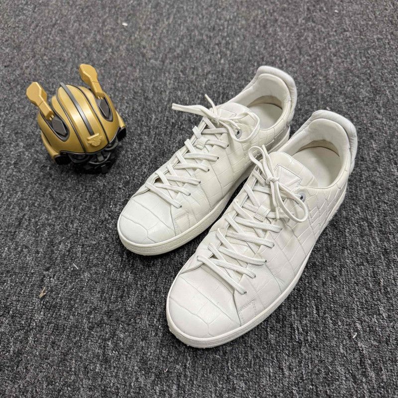 Louis Vuitton White Crocodile Casual Sneakers 0079