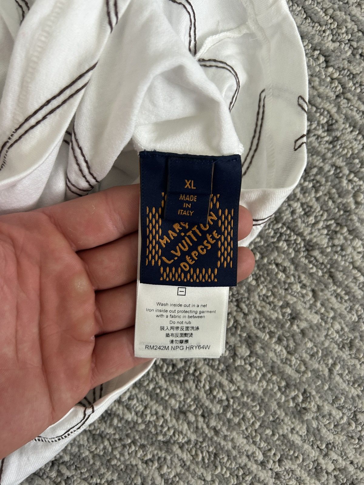 Louis Vuitton Louis Vuitton Embroidered Shirt Size US XL / EU 56 / 4 - 4 Thumbnail