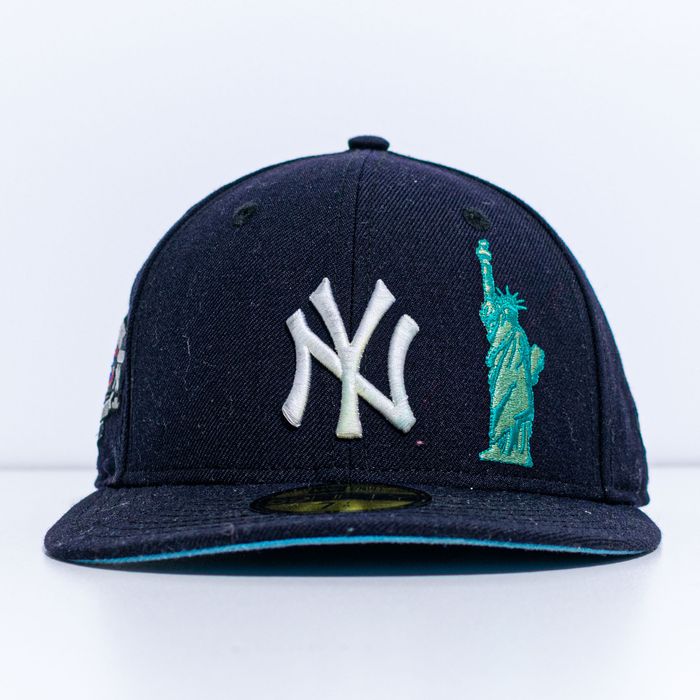 Vintage New Era New York Yankees Fitted 7 1/8 Subway Series Apple 