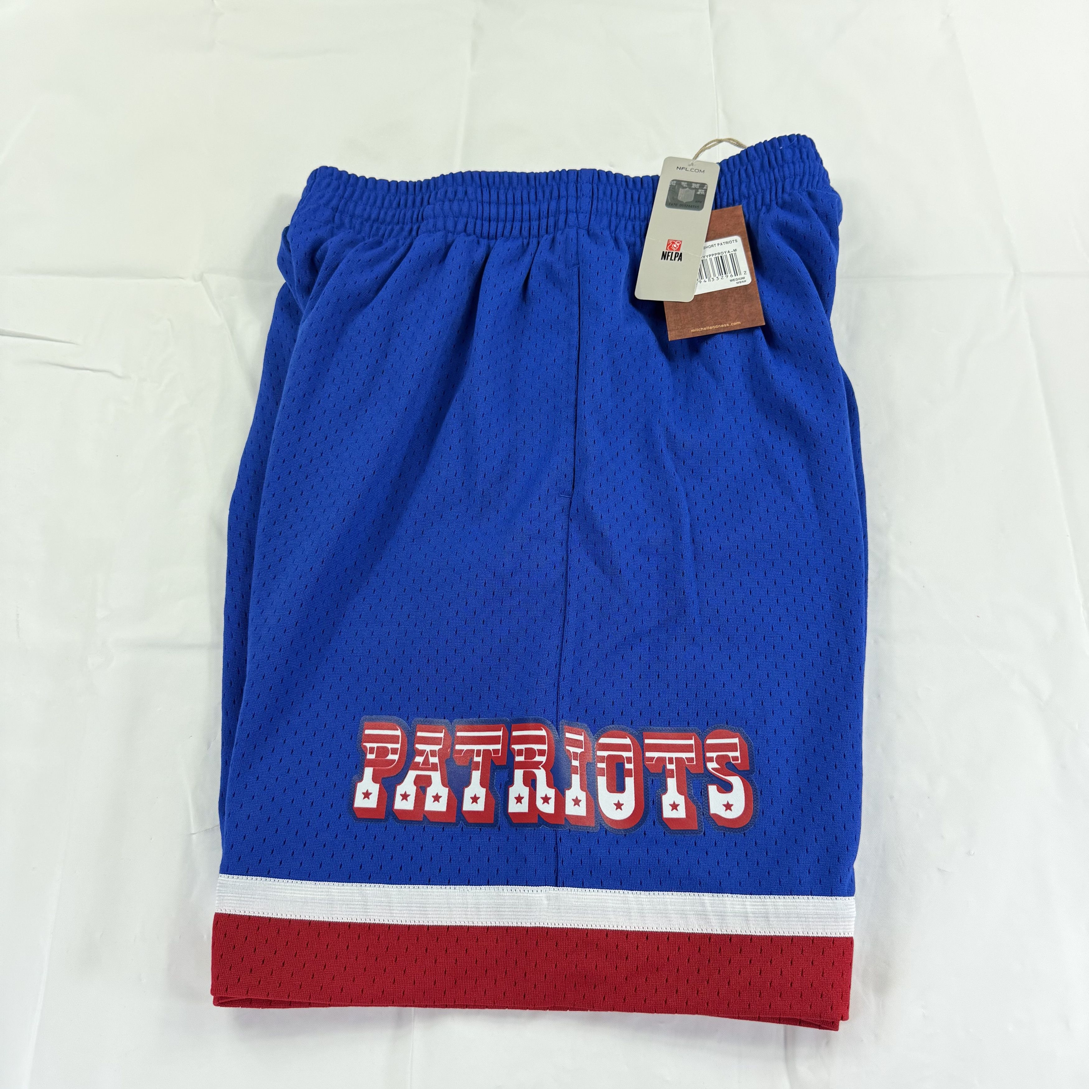 Mitchell & Ness Mitchell & Ness New England Patriots Mesh Shorts NFL Mens M Size US 28 / EU 44 - 1 Thumbnail