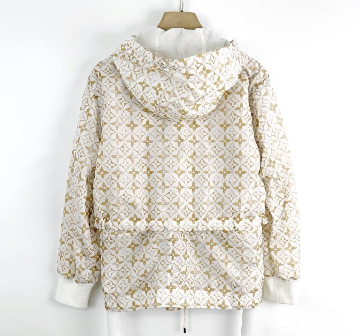 Louis Vuitton Louis Vuitton LV Summer Limited Monogram Parka K12 Size XXS / US 00 / IT 34 - 2 Thumbnail