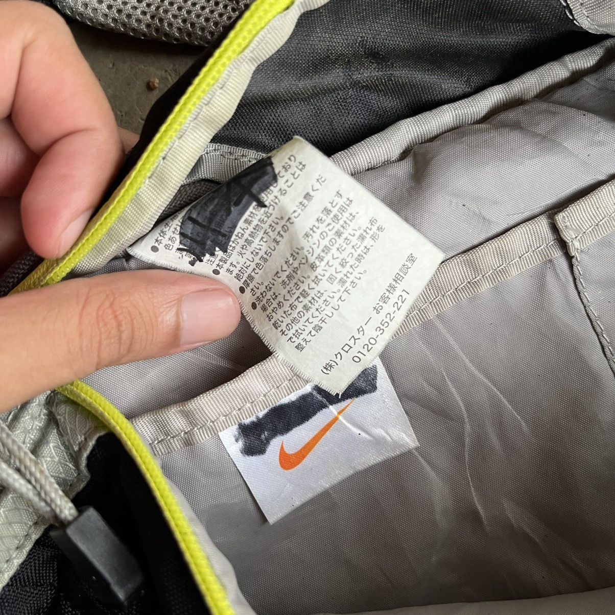 Nike × Oakley Vintage 90s Nike sling bag Size ONE SIZE - 4 Thumbnail