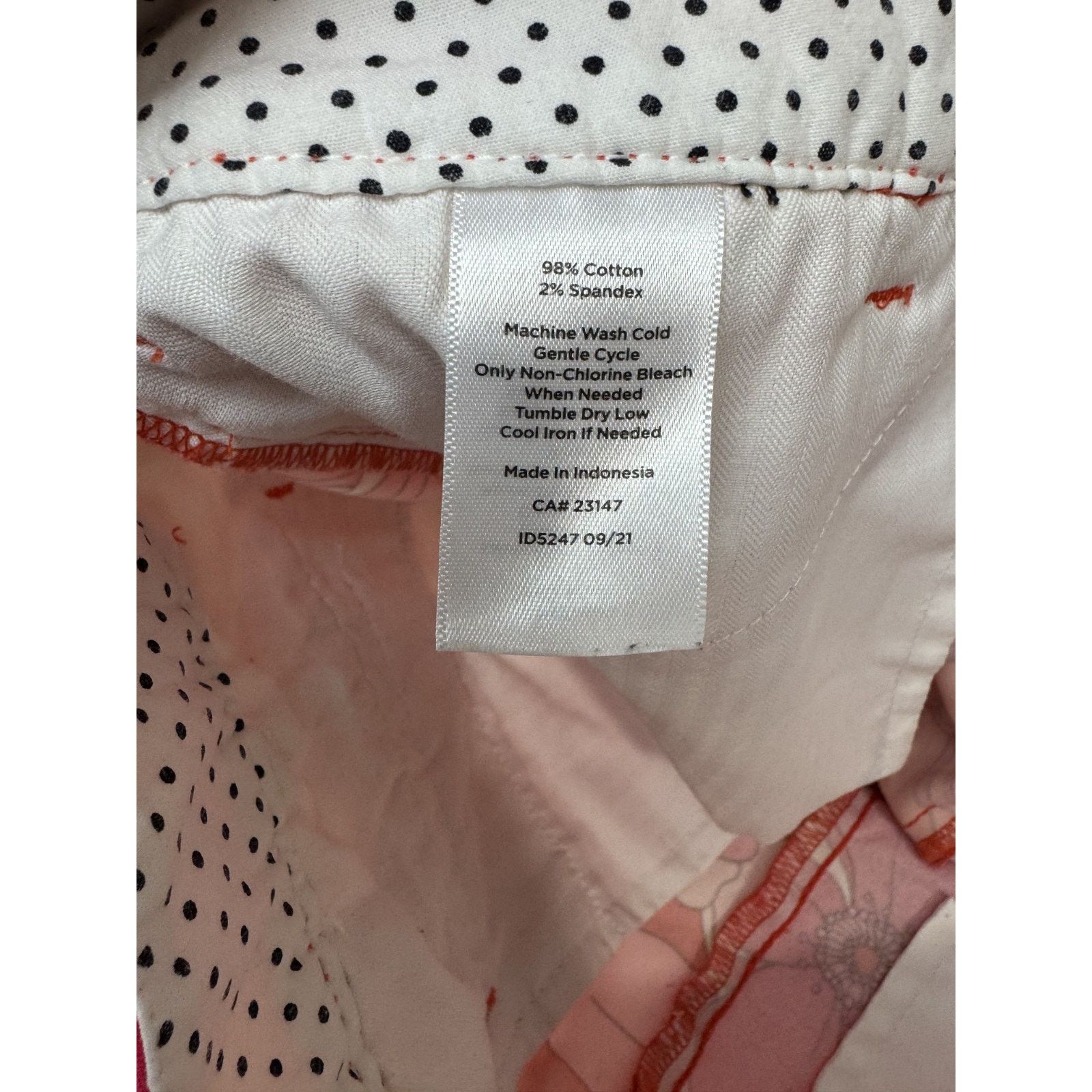 Talbots Talbots Perfect Crop Pants Tossed Flower Orange Pink 8P Size 30" / US 8 / IT 44 - 9 Thumbnail