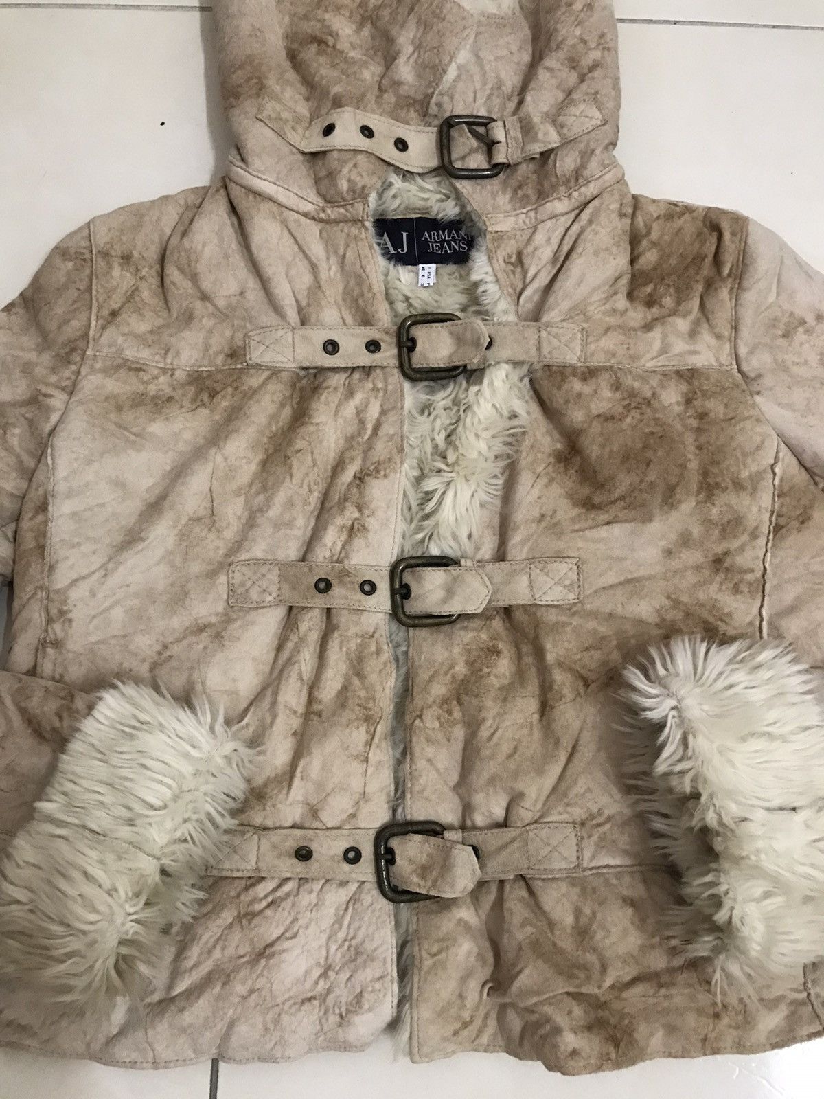 Armani Vintage Armani Suede Leather jacket With Faux Fur Collar Size S / US 4 / IT 40 - 10 Thumbnail