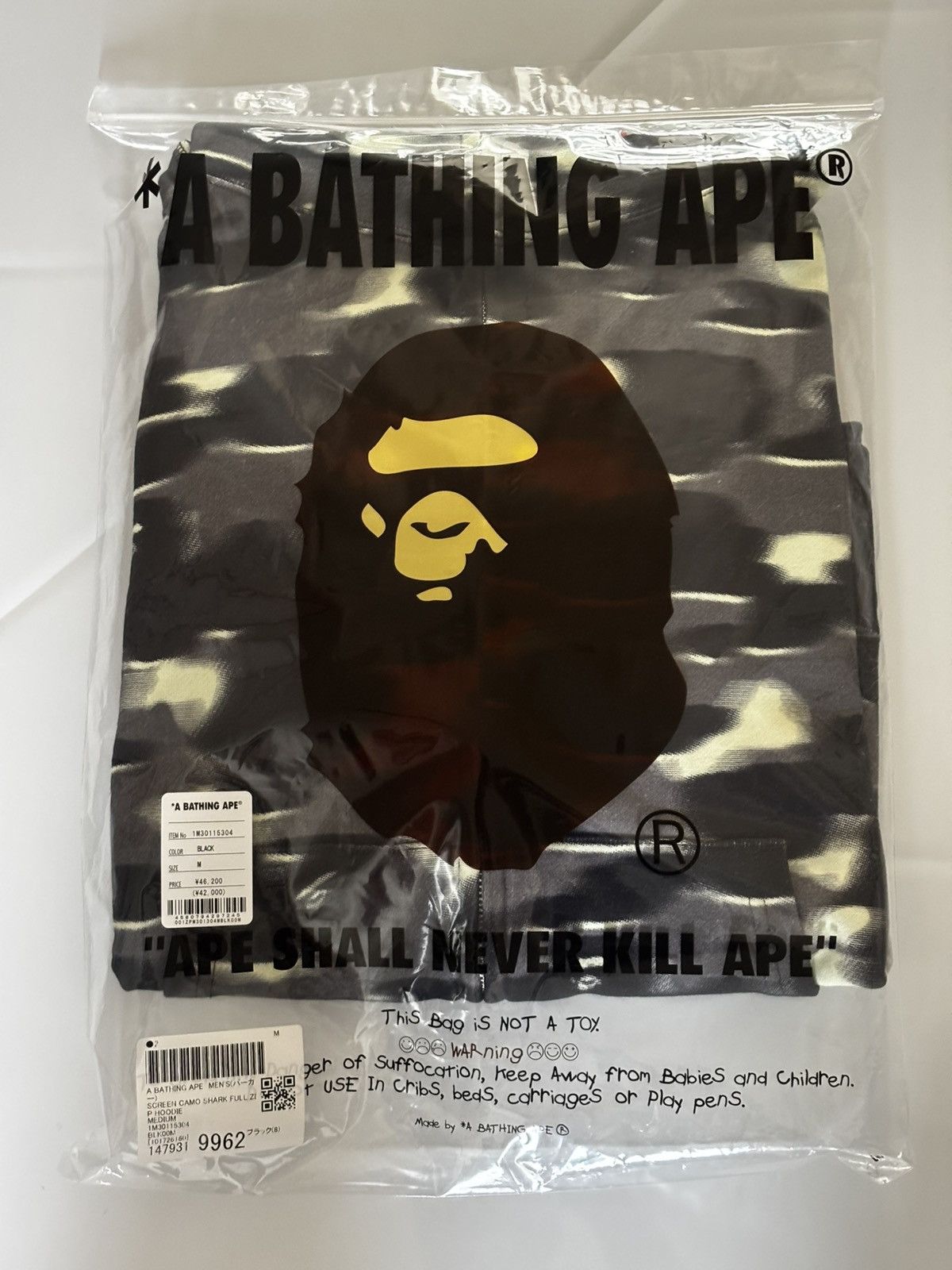 Bape Authentic ape bape screen camo shark full zip hoodie M new Size US M / EU 48-50 / 2 - 14 Thumbnail