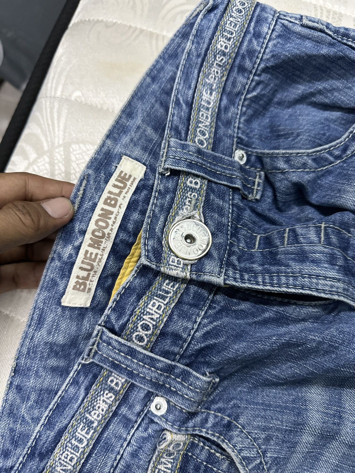 Kapital Twist Legs 💥🎌 Blue Moon Blue Light Washed Twist Legs 💥🎌 Size 30" / US 8 / IT 44 - 8 Thumbnail