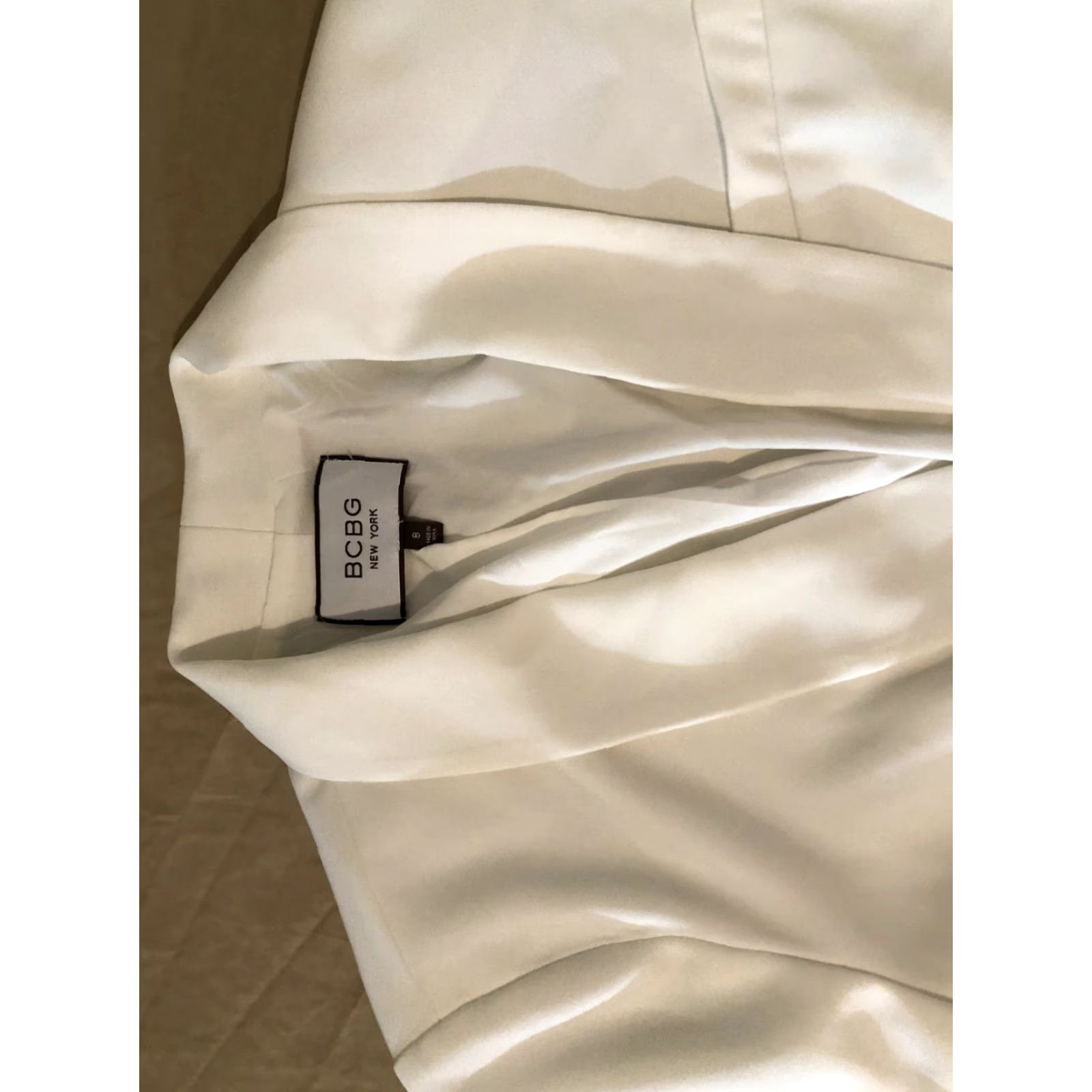 Bcbgmaxazria Womens BCBG Blazer Jacket 8 White Size M / US 6-8 / IT 42-44 - 2 Thumbnail