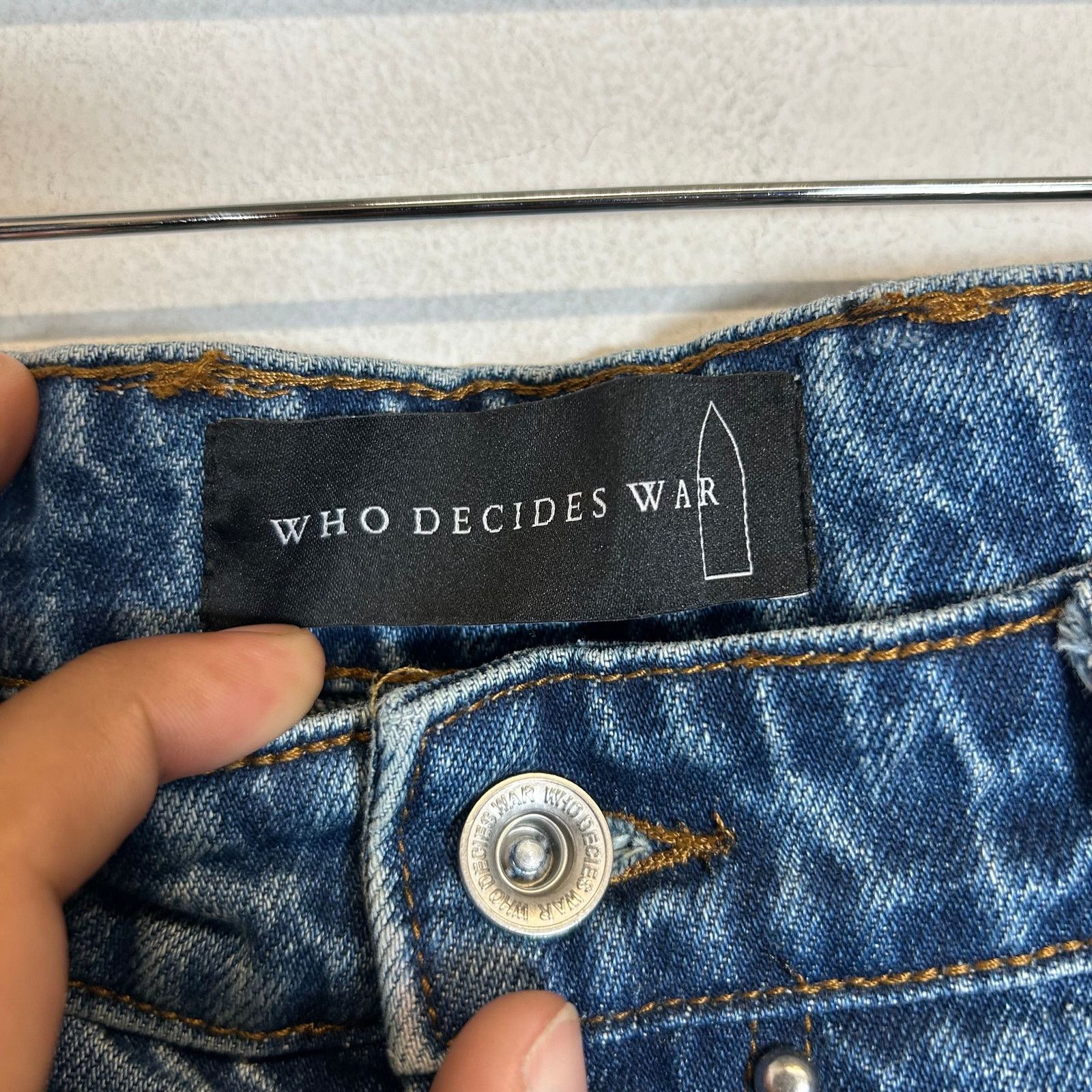 Who Decides War Who Decides War Blue Cinched Studded Denim Jeans Size 36 Size US 36 / EU 52 - 3 Thumbnail