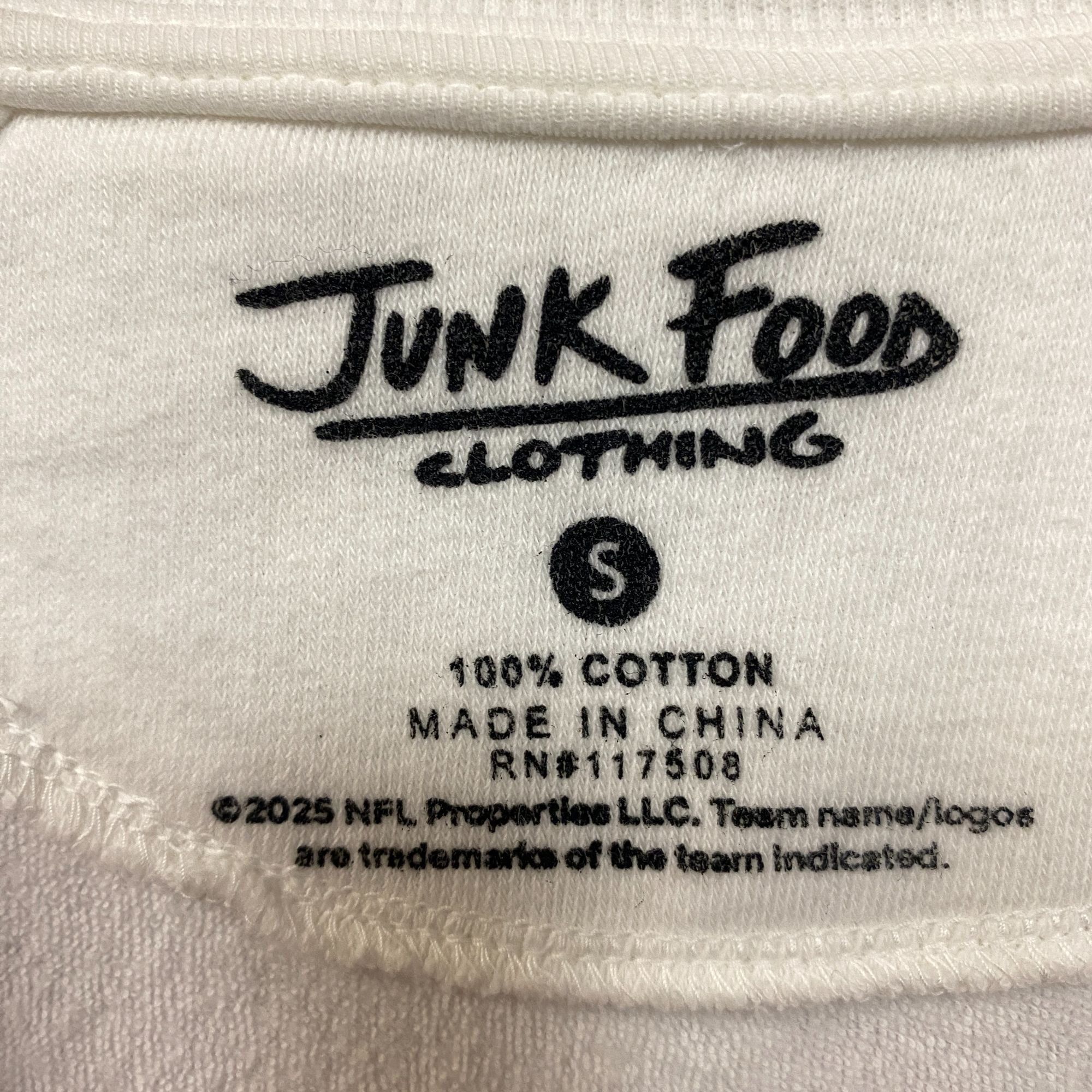 Junk Food Junk Food Clothing Philadelphia Eagles Logo Crop Crewneck Sw Size S / US 4 / IT 40 - 4 Thumbnail