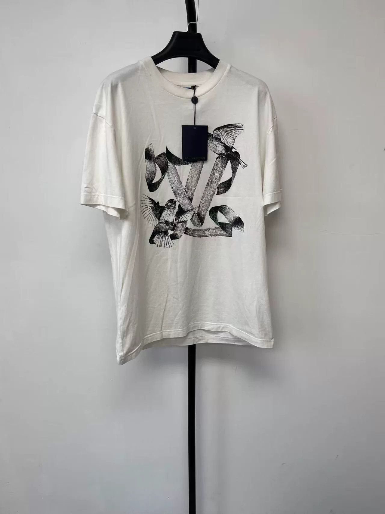Louis Vuitton Louis Vuitton FW23 Logo Animal Print Crewneck Short-Sleeve T-Shirt Men's Size US M / EU 48-50 / 2 - 1 Thumbnail