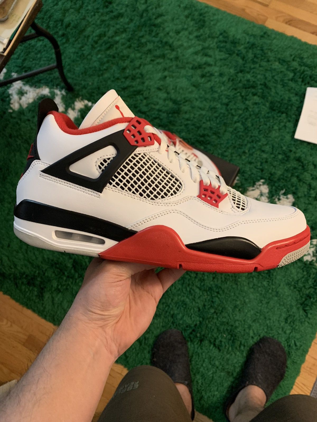 Jordan Brand × Nike Jordan 4 Fire Red 2020 Size US 10.5 / EU 43-44 - 2 Thumbnail