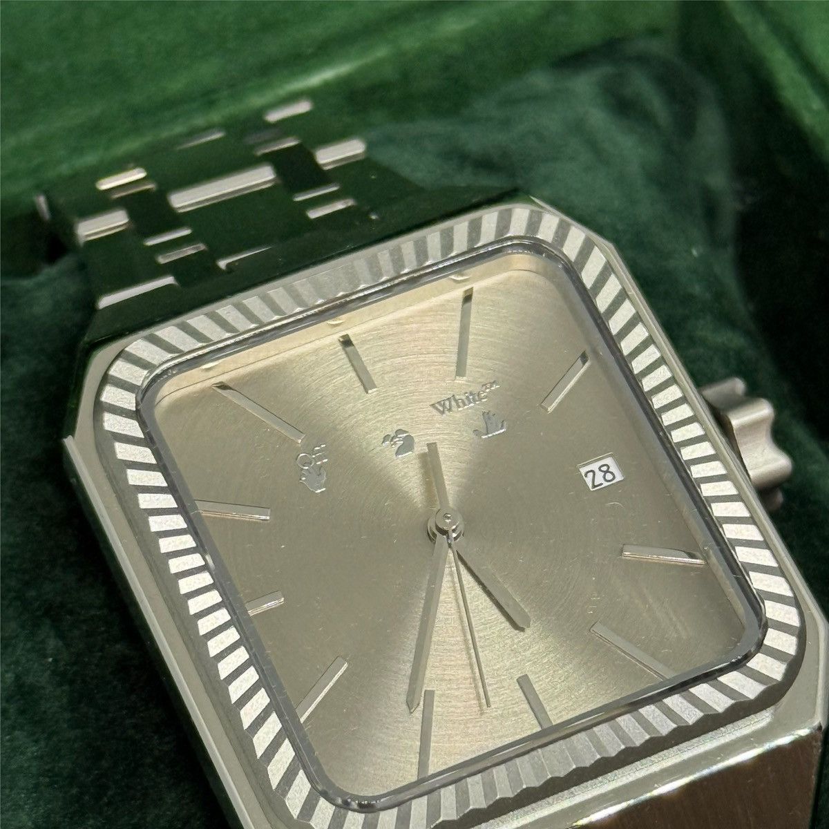 Off-White Off-White Square Frame Automatic Watch Size ONE SIZE - 10 Thumbnail
