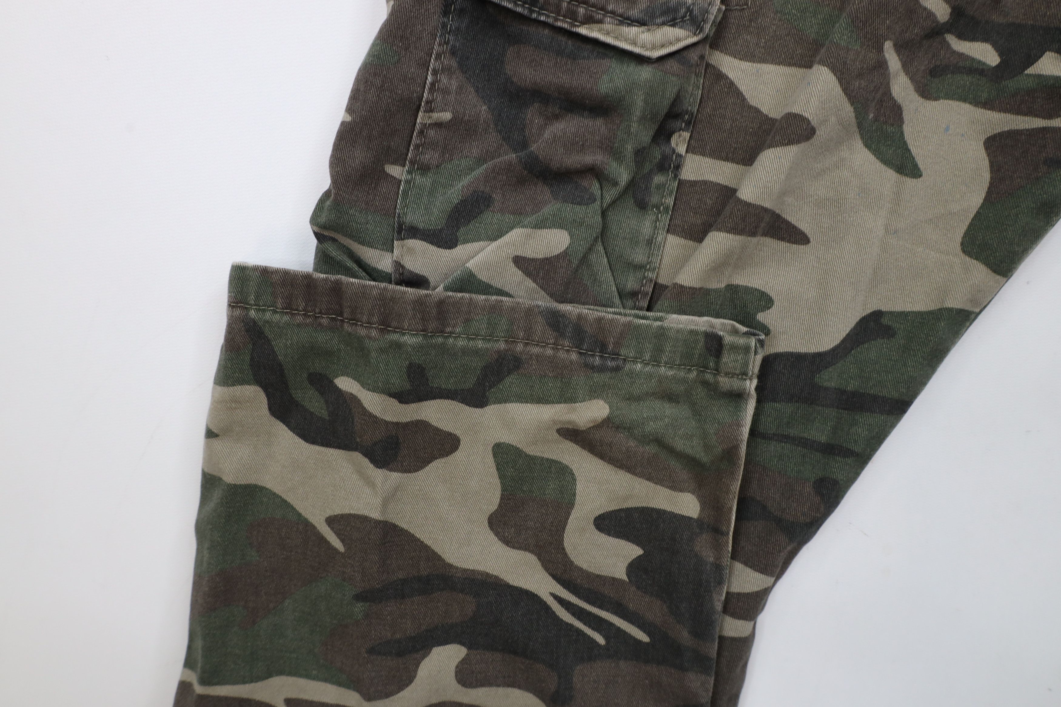 Vintage × Wrangler Vintage Y2K Wrangler Relaxed Wide Leg Camouflage Cargo Pants Size US 32 / EU 48 - 8 Thumbnail