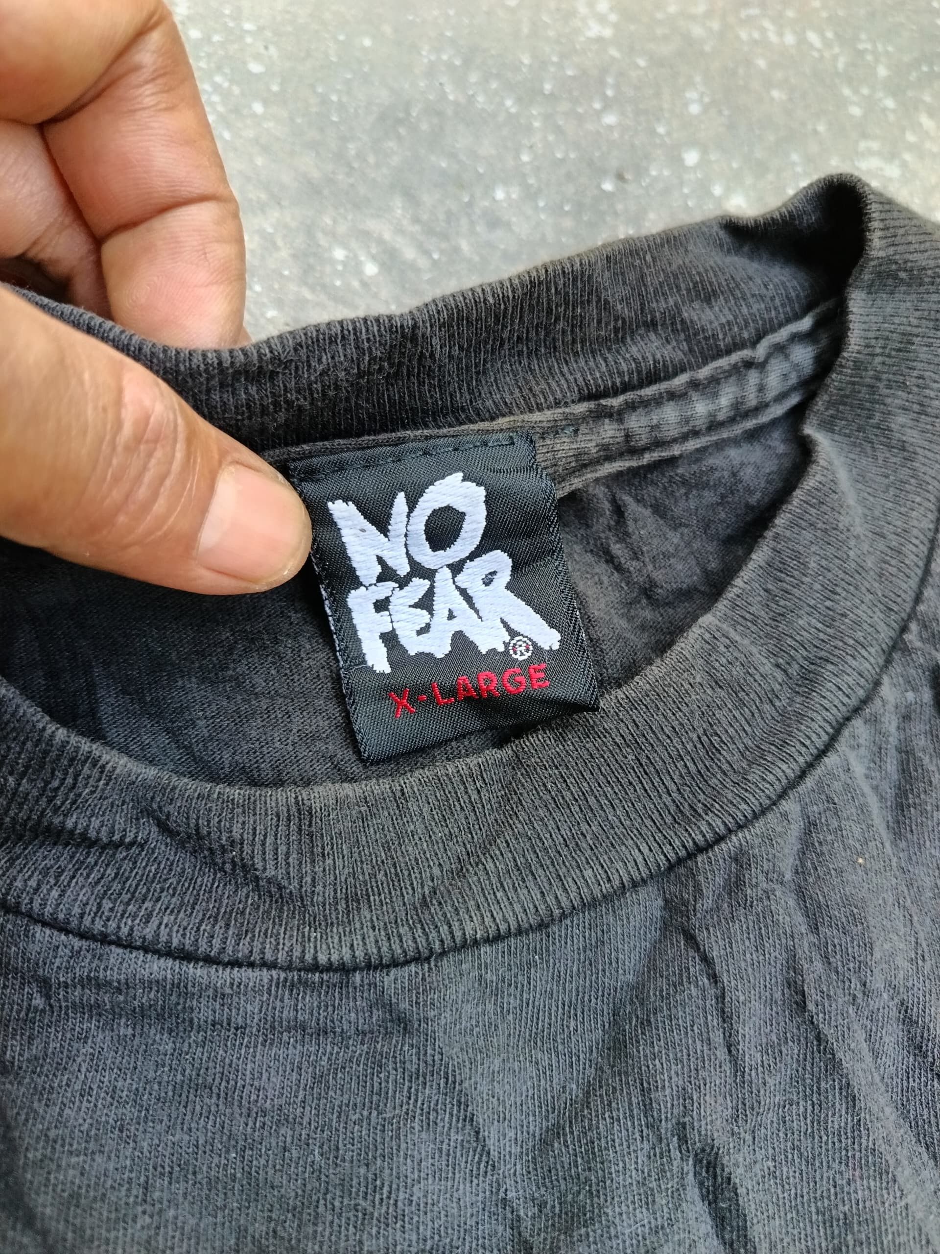 No Fear Vtg distressed no fear 90s tshirt Size US L / EU 52-54 / 3 - 3 Thumbnail