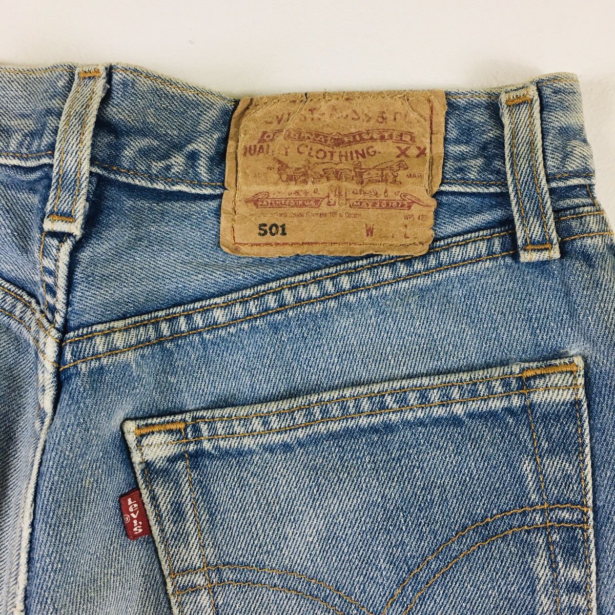 Levi's Vintage Clothing Vintage Levi’s 501 Straight Cut Size US 26 / EU 42 - 8 Thumbnail