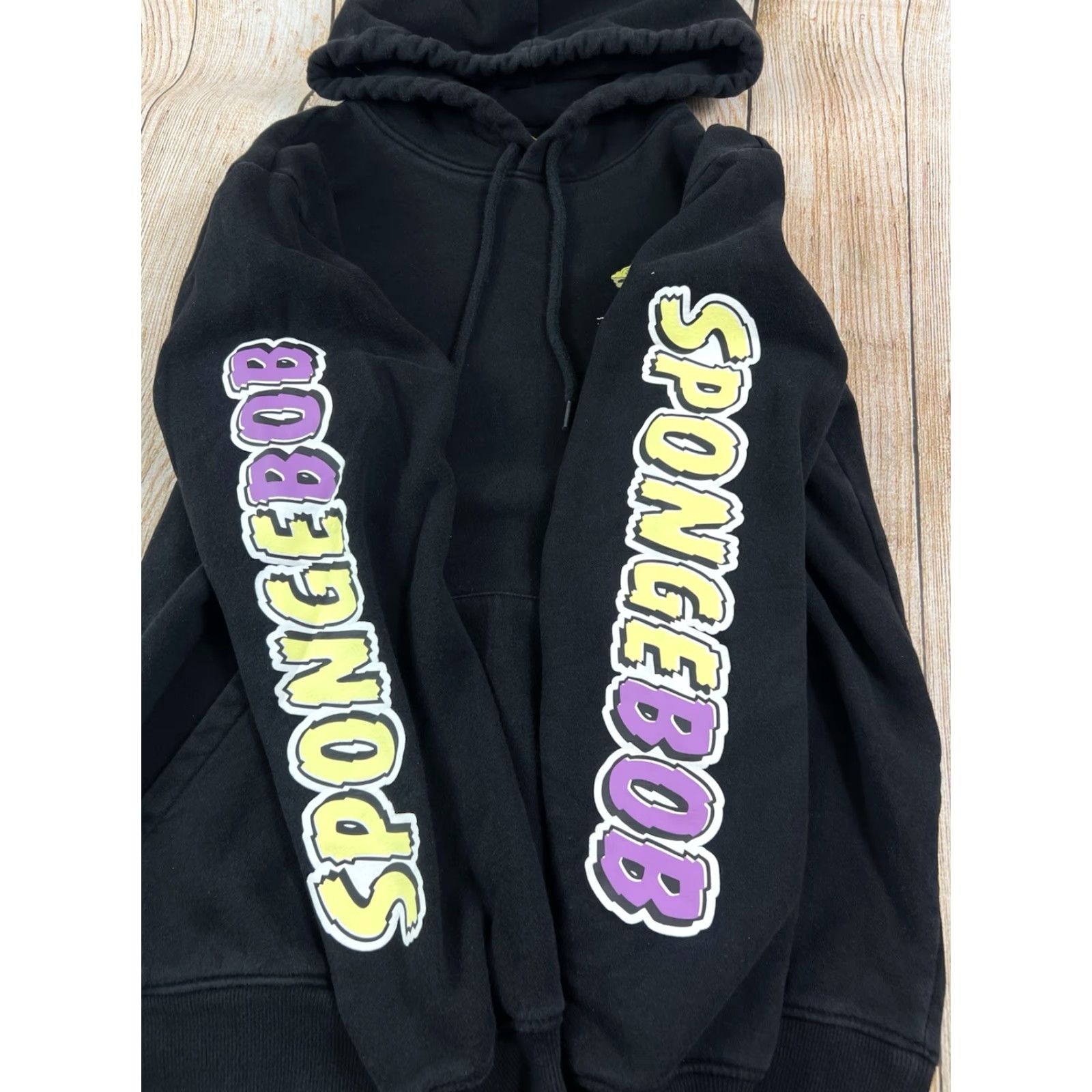 H&M H&M Mens Hoodie Graphic Print Krabby Patty Spongebob Black 90s Pullover Size M Size US M / EU 48-50 / 2 - 4 Thumbnail