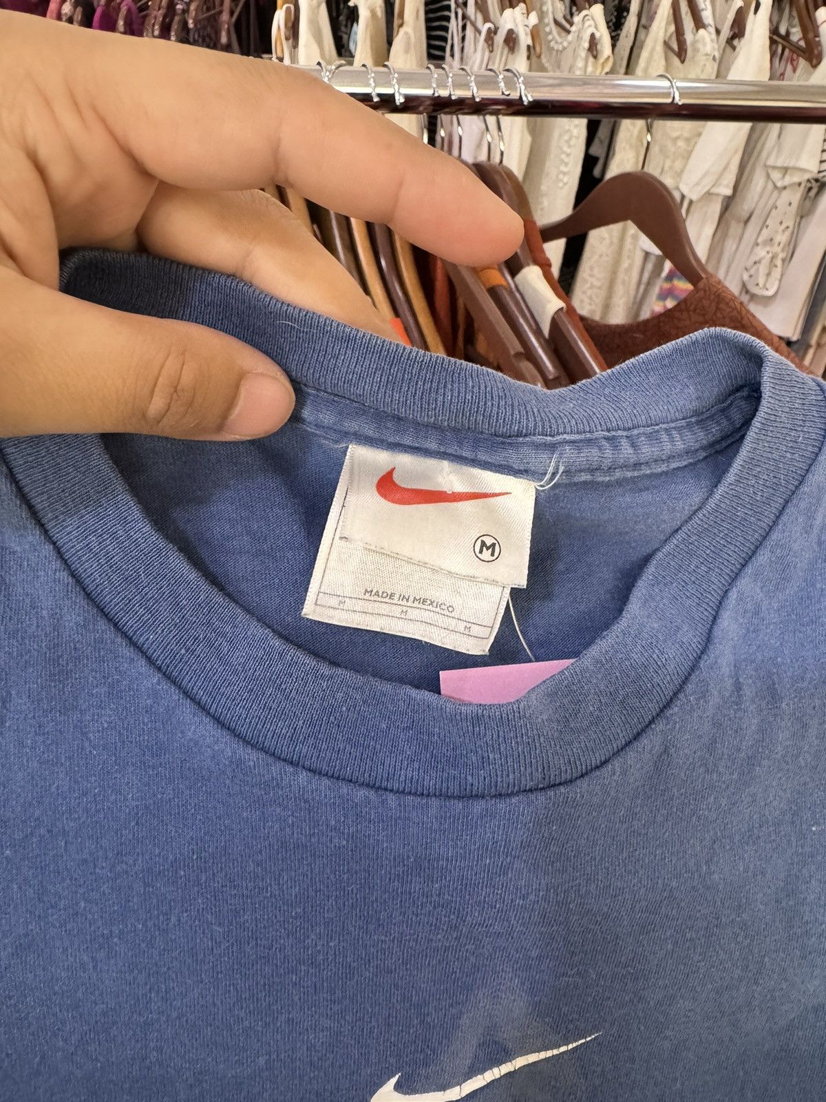 Nike Nike center logo tee Size US M / EU 48-50 / 2 - 2 Thumbnail