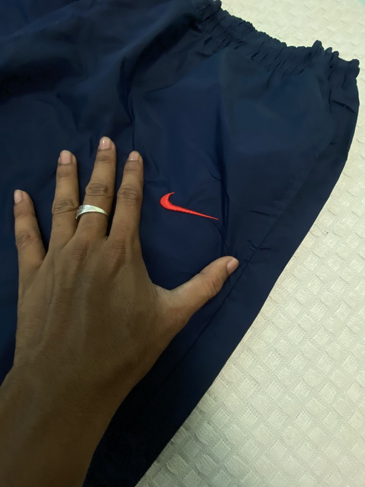 Billie Eilish × Nike 💥 VINTAGE NIKE 90S BAGGY WIDE LEG SWOOSH TRACK PANTS Y2K Size US 28 / EU 44 - 7 Thumbnail