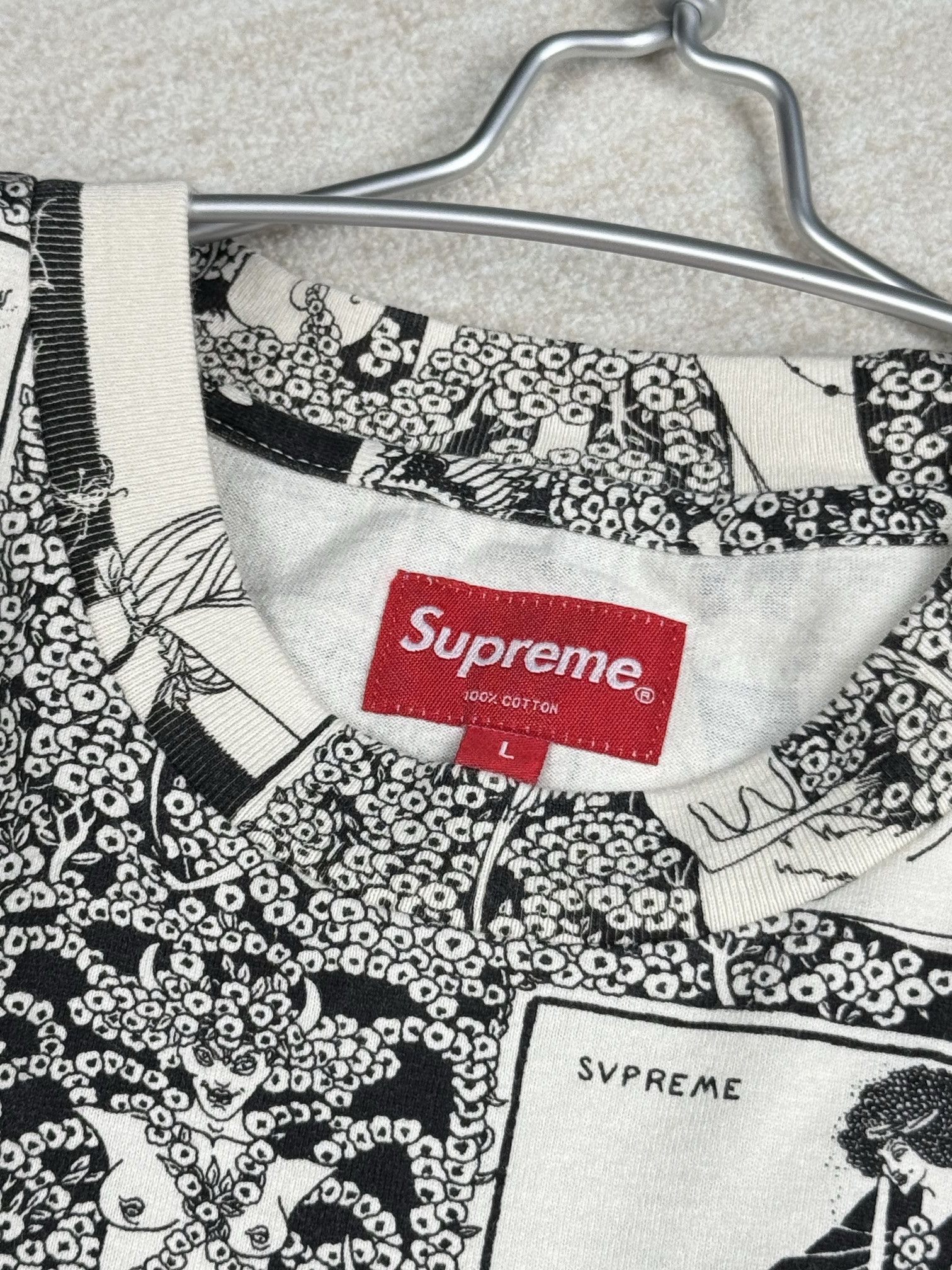 Supreme Salome stake tee L Size US L / EU 52-54 / 3 - 5 Thumbnail