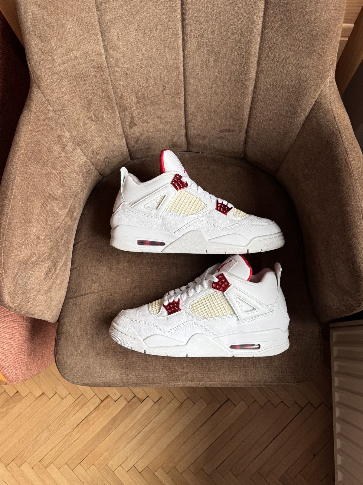 Jordan Brand Nike Air Jordan 4 Metallic Red US10 Size US 10 / EU 43 - 1 Thumbnail