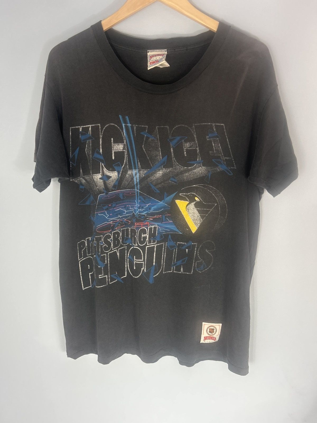 Ccm × Nutmeg × Vintage Vintage 90s Pittsburgh Penguins Nutmeg CCM Kick Ice Tee Size US M / EU 48-50 / 2 - 1 Thumbnail
