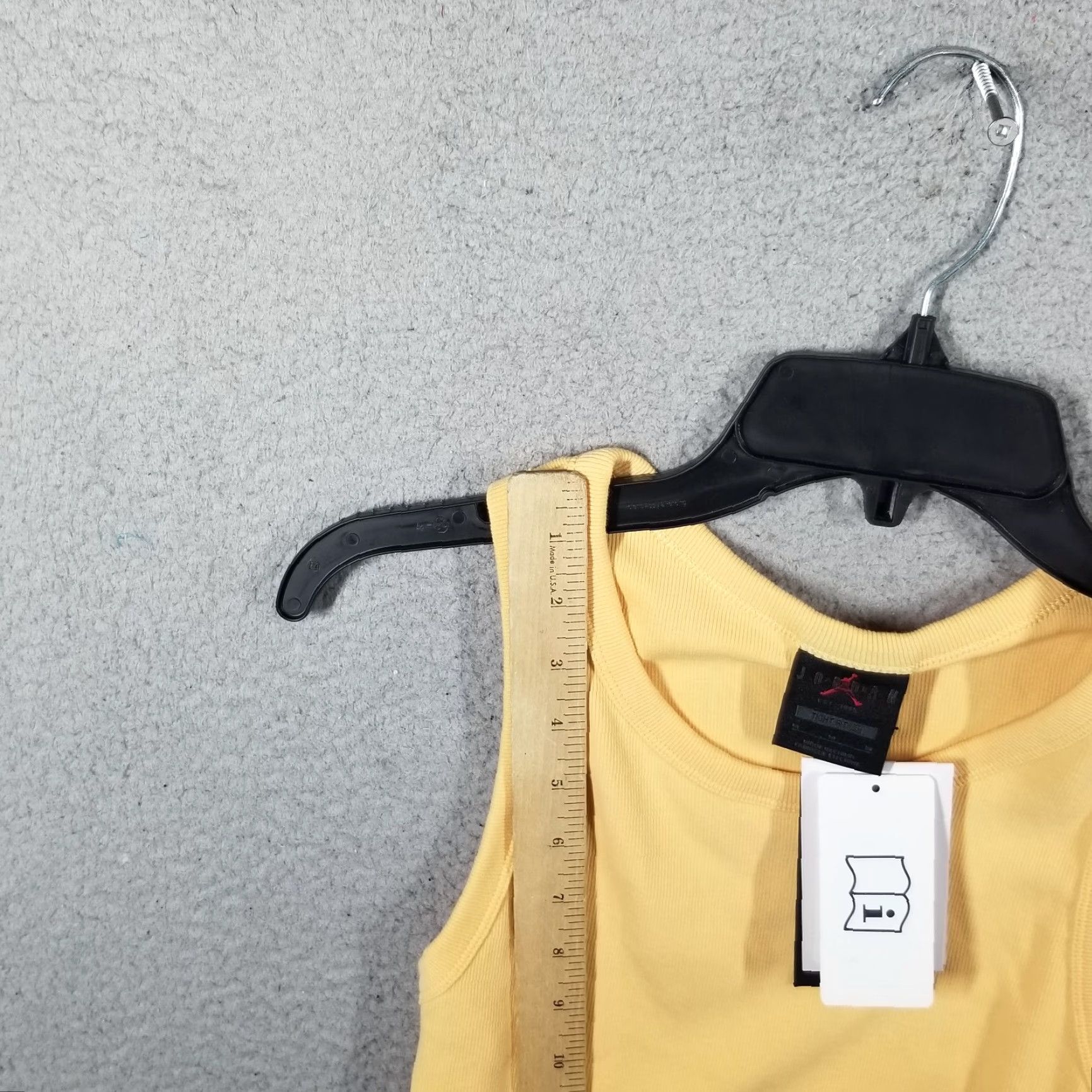 Jordan Brand VINTAGE Air Jordan Women's Tank Top Medium Sleeveless Yellow Activewear 90s Girls Size M / US 6-8 / IT 42-44 - 4 Thumbnail