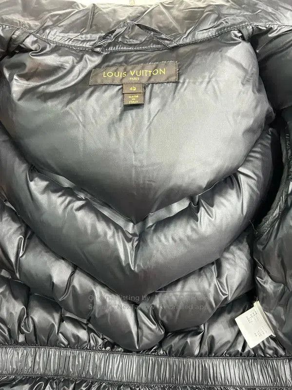 Louis Vuitton Louis Vuitton Black Women's Short Down Jacket . Size M / US 6-8 / IT 42-44 - 6 Thumbnail