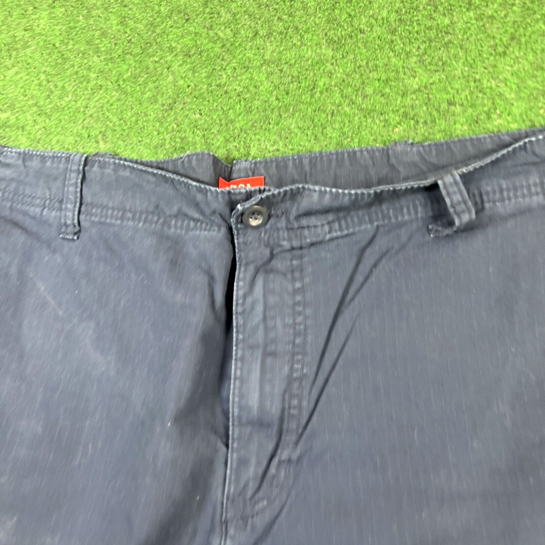 Izod IZOD Mens Size 40 Cargo Shorts Navy Cotton Hiking Size US 40 / EU 56 - 4 Thumbnail