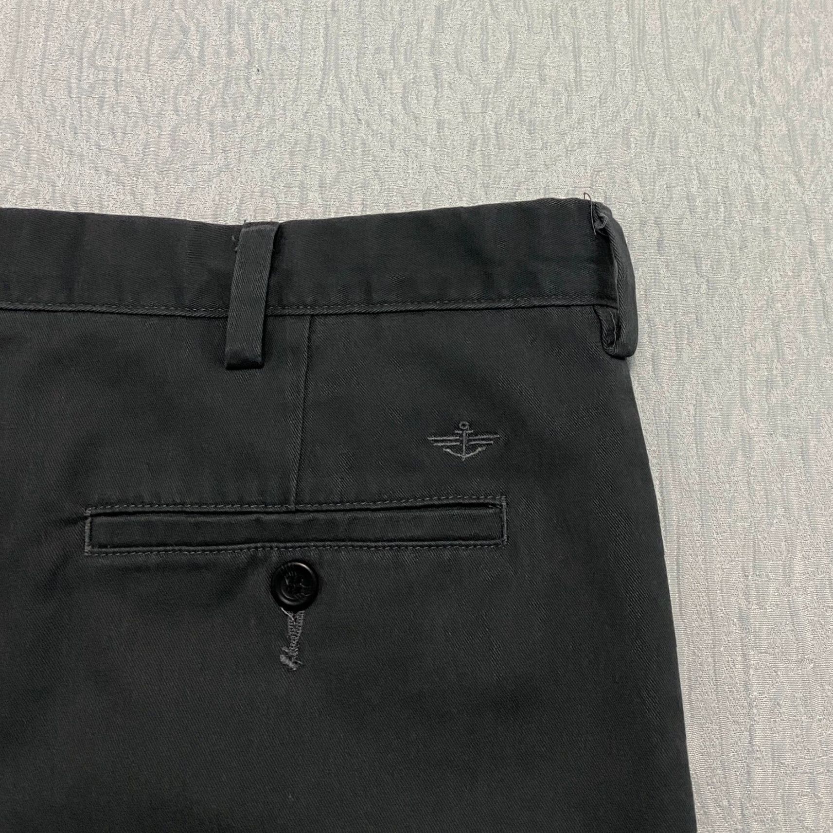 Dockers Dockers Mens 40x30 Straight Fit Flat Front Chino Pants Charcoal Gray Size US 40 / EU 56 - 2 Thumbnail