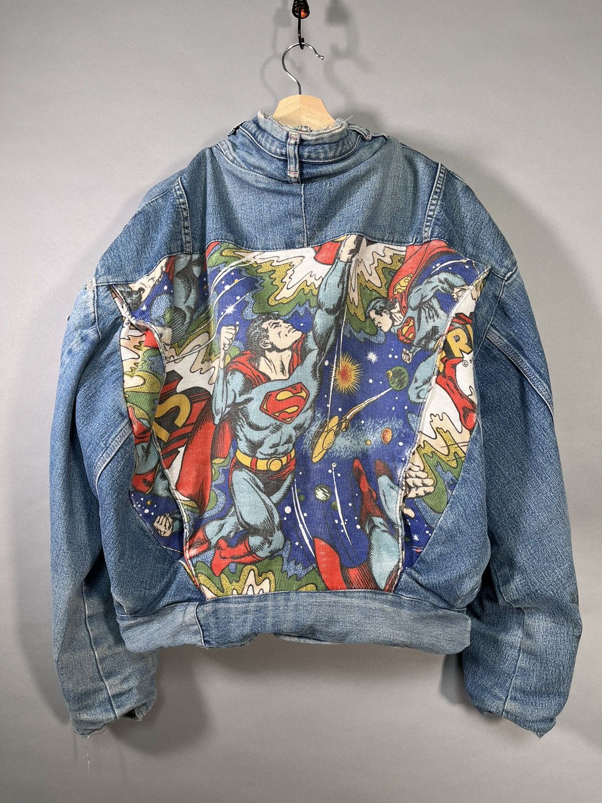 DC Comics × Handmade 1 of 1 Custom Upcycled Denim Superman Jacket Size US M / EU 48-50 / 2 - 1 Thumbnail