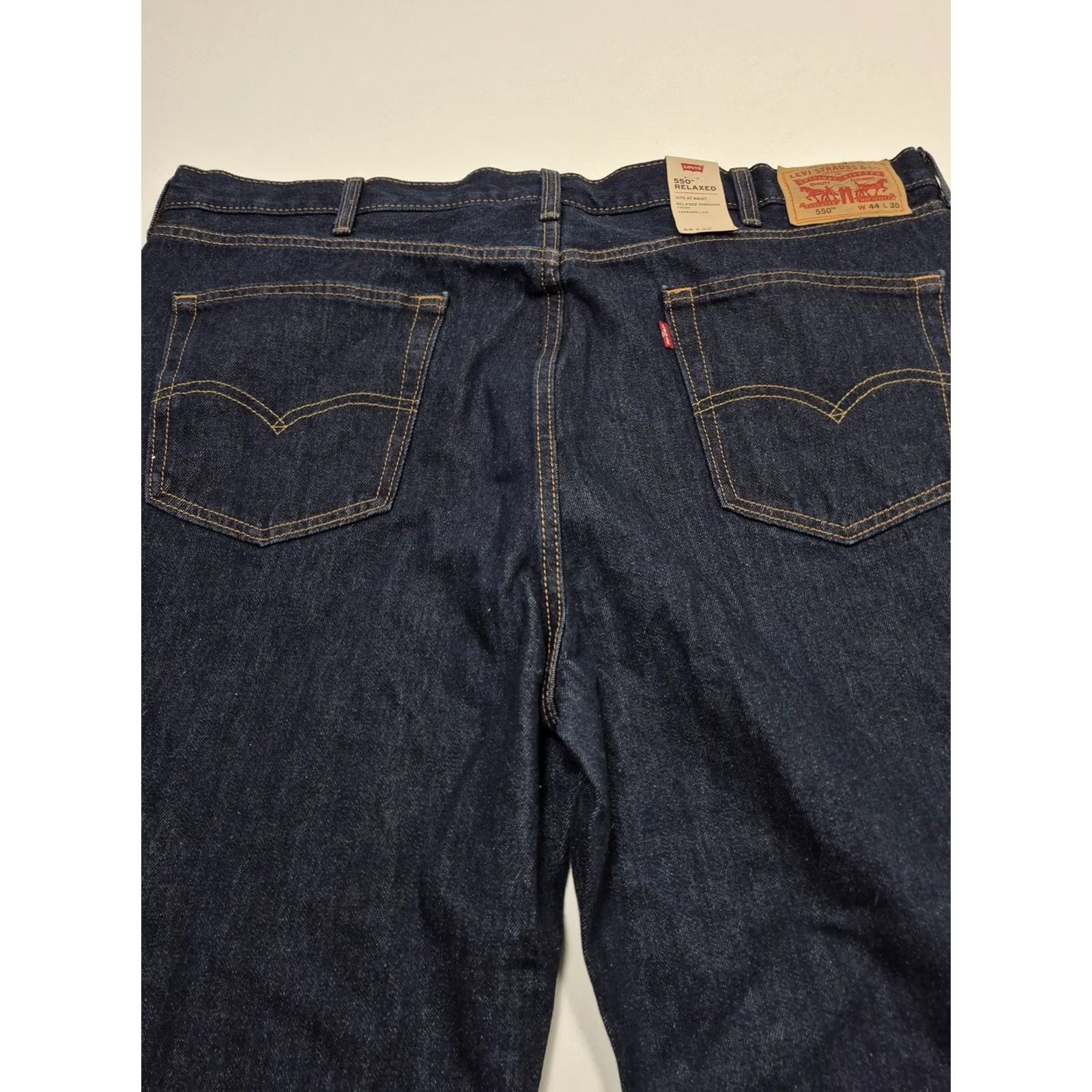 Levi's Levis 550 Relaxed Jeans Mens 44x30 Dark Blue Tapered Leg Denim Pants NWT Size US 44 / EU 60 - 6 Thumbnail