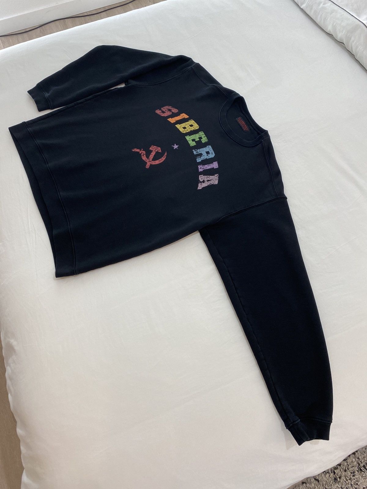 Siberia Hills Siberia Hills FW19 Hammer and Sickle/Siberian Blood Crewneck Size US M / EU 48-50 / 2 - 3 Thumbnail
