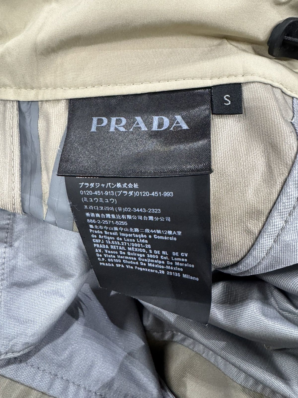 Prada Prada Linea Rossa Khaki Nylon Shorts Size US 30 / EU 46 - 4 Thumbnail