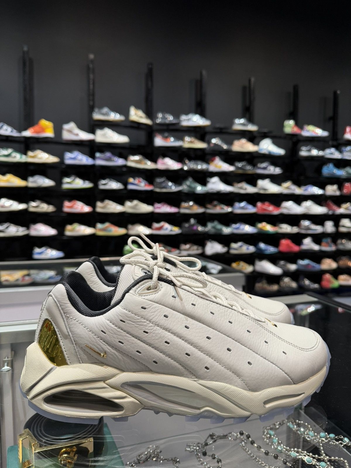 Nike Size 9.5 - Nike Hot Step Air Terra “Champagne” Size US 9.5 / EU 42-43 - 3 Thumbnail