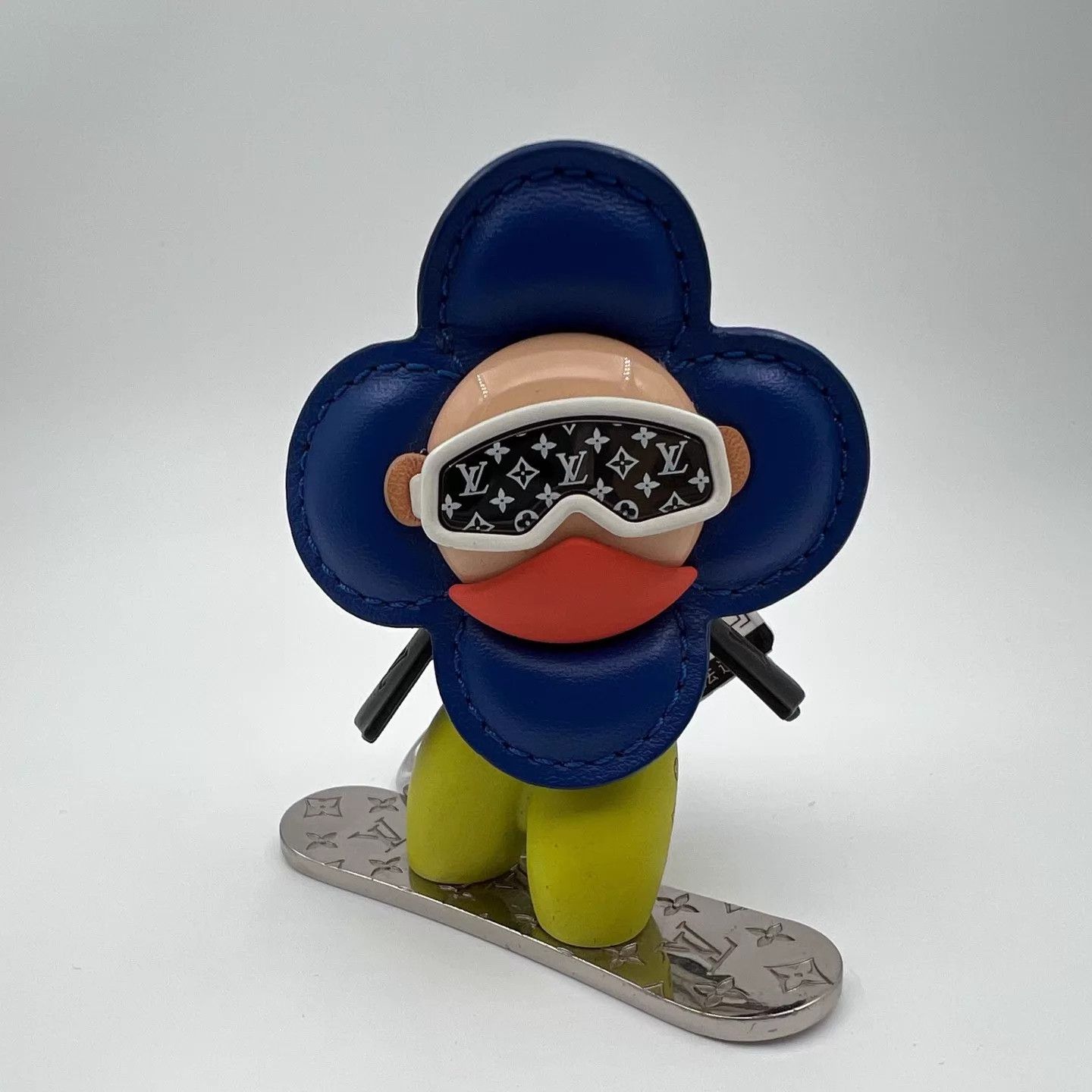 Louis Vuitton LOUIS VUITTON Sunflower Ski Keychain Size ONE SIZE - 1 Thumbnail