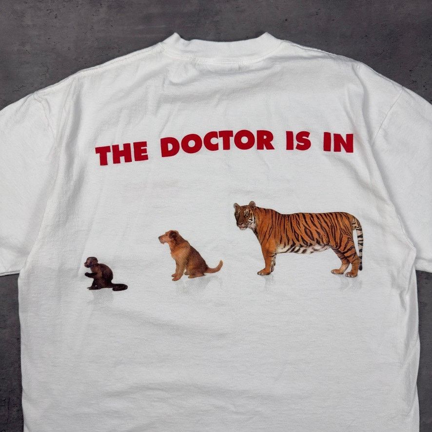 Vintage Doctor Dolittle The Doctor Is In 1998 T Shirt