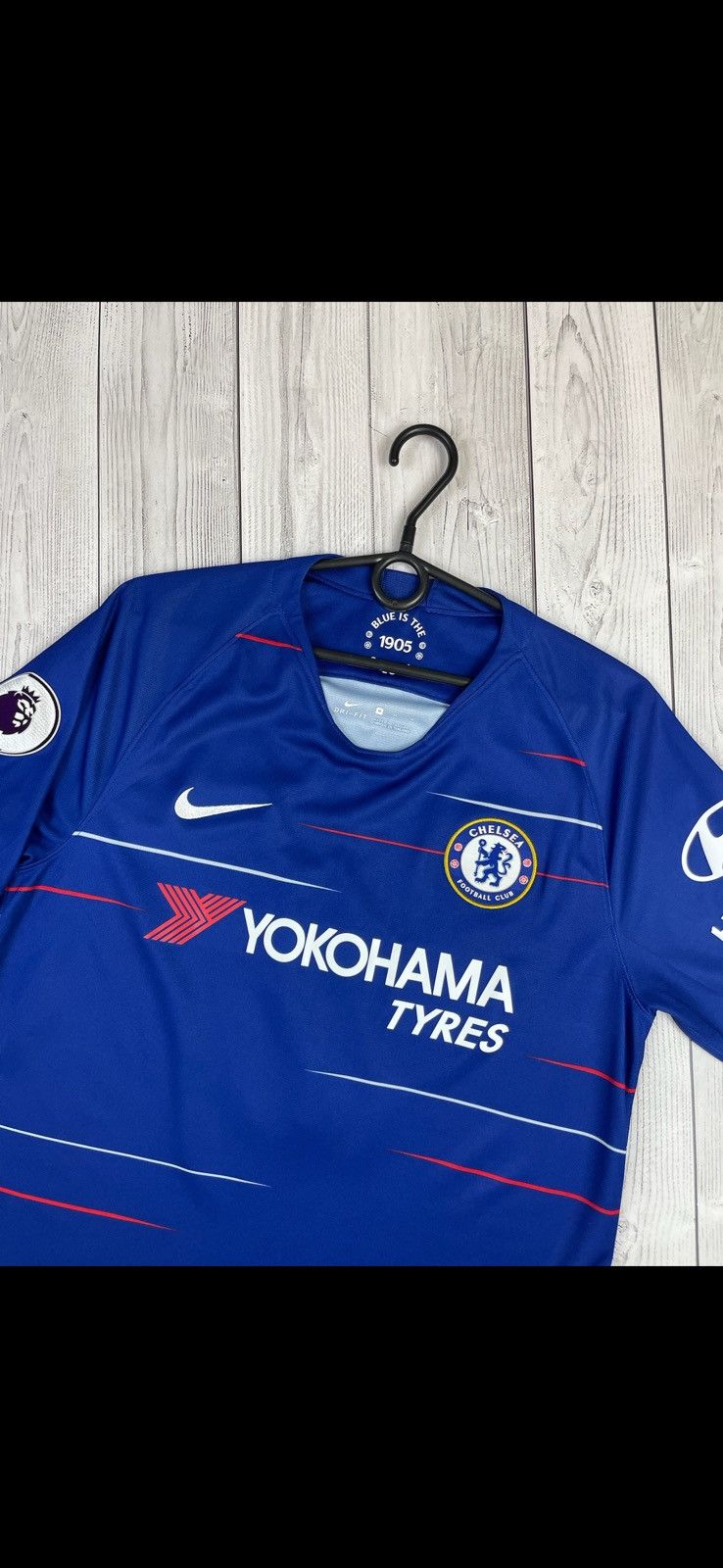Nike Vintage nike Chelsea soccer jersey 4 Fabregas rare size M Size US M / EU 48-50 / 2 - 3 Thumbnail