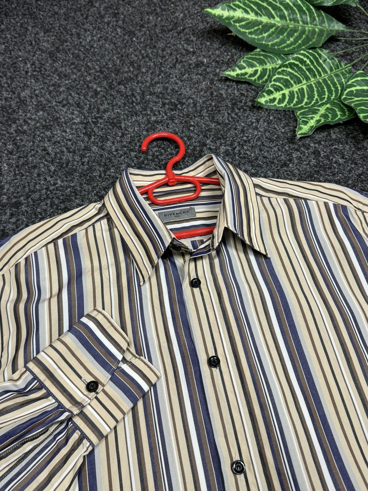 Designer × Givenchy × Vintage Givenchy Shirt Luxury In a beautiful stripe Size M Size US M / EU 48-50 / 2 - 3 Thumbnail