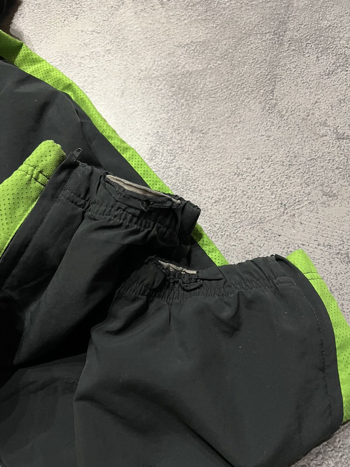 Nike × Vintage Vintage Y2k Nike 🩶 Nylon Mini Swoosh Pants 00’s Size US 32 / EU 48 - 8 Thumbnail