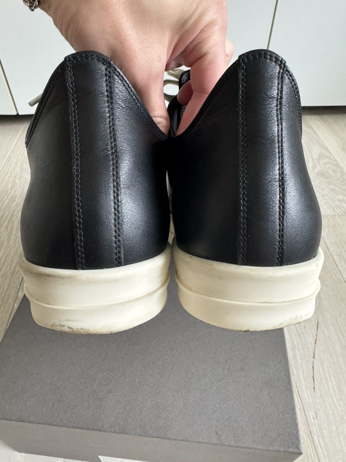 Rick Owens Mainline Classic Leather Ramone Low Sneaks Black/Milk Size US 9 / EU 42 - 4 Thumbnail