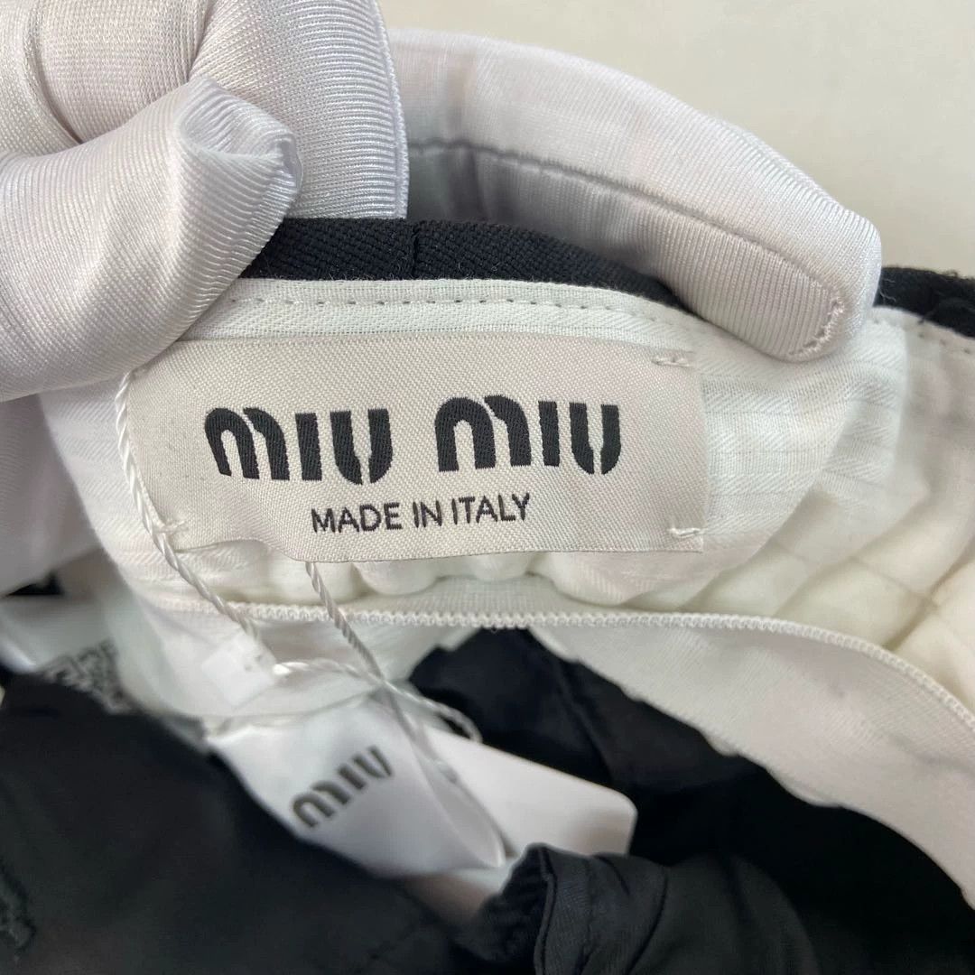 Miu Miu MIU MIU women's black crystal-embellished short 36 Size 25" / US 0 / IT 36 - 6 Thumbnail