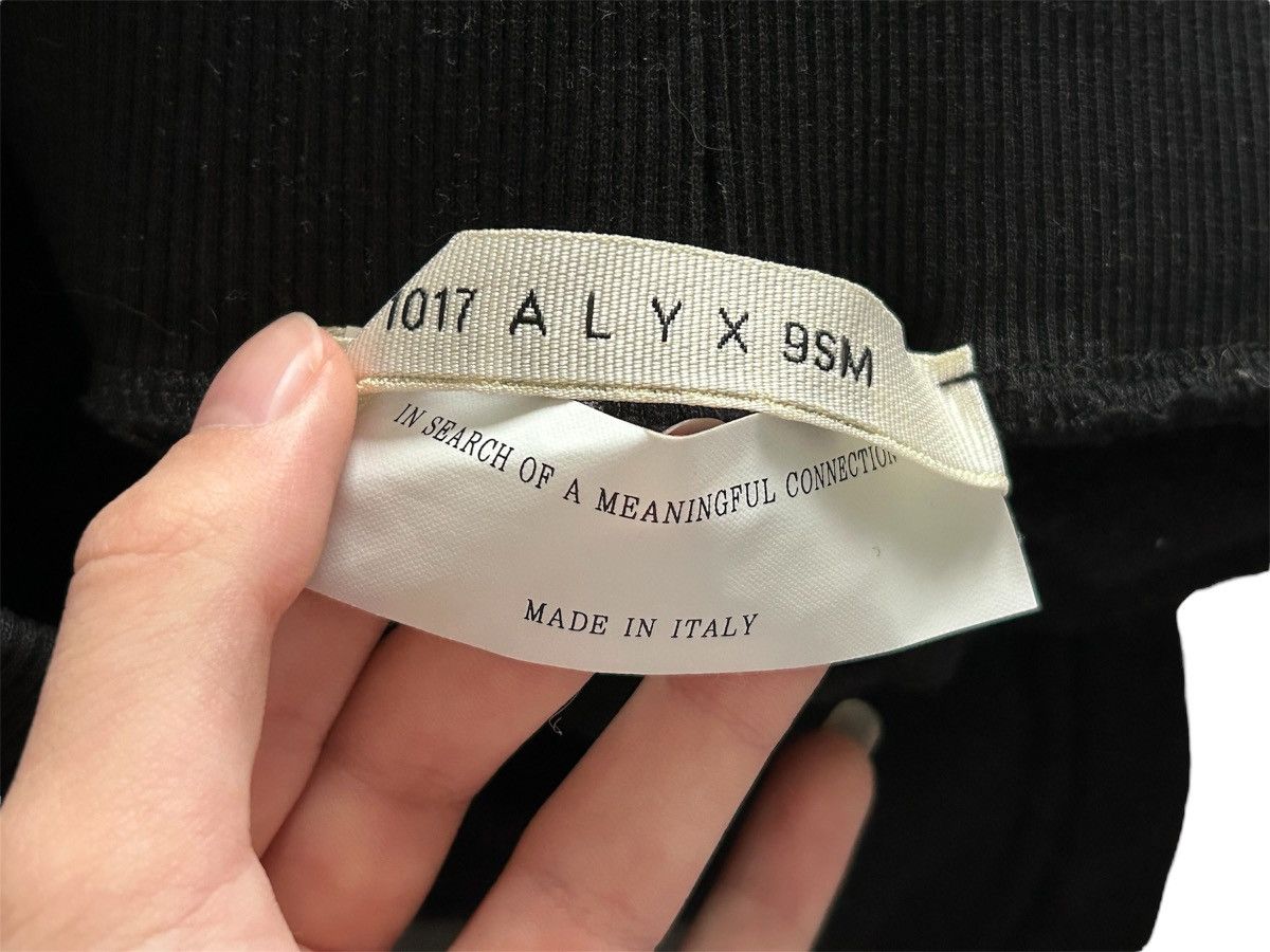 1017 ALYX 9SM 1017ALYX 9SM Logo Shorts Size US 28 / EU 44 - 3 Thumbnail