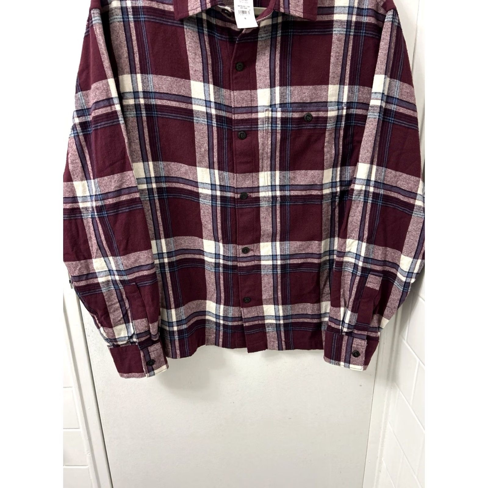 Gap Gap Boxy Fit Flannel Shirt Mens Small Maroon Plaid 100% Cotton Button-Down NWT Regular Fit Clothing Size US S / EU 44-46 / 1 - 3 Thumbnail