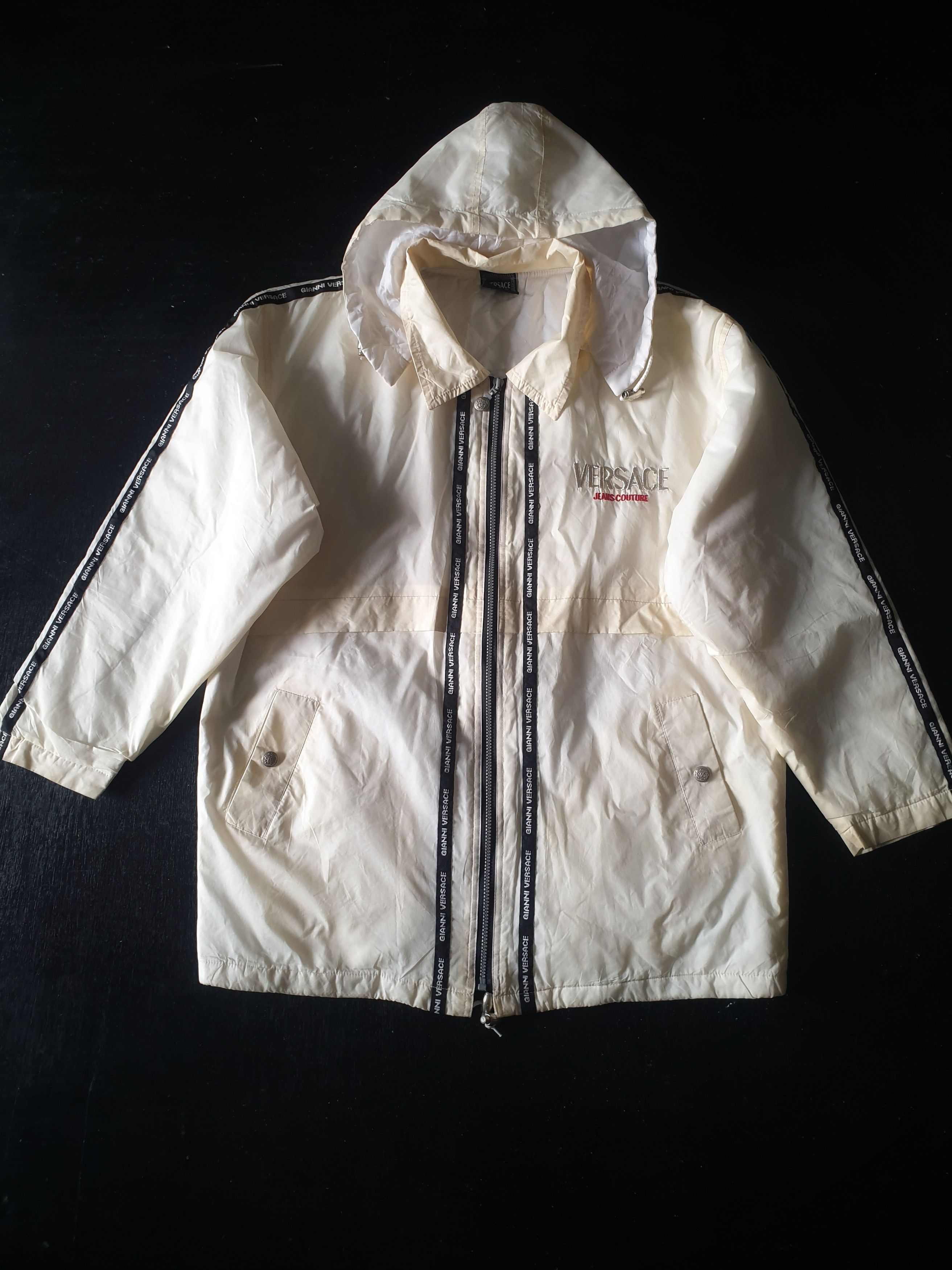 Versace × Versace Jeans Couture Vintage Versace Jeans Couture Spell Out Logo Medusa Coats Size US L / EU 52-54 / 3 - 3 Thumbnail
