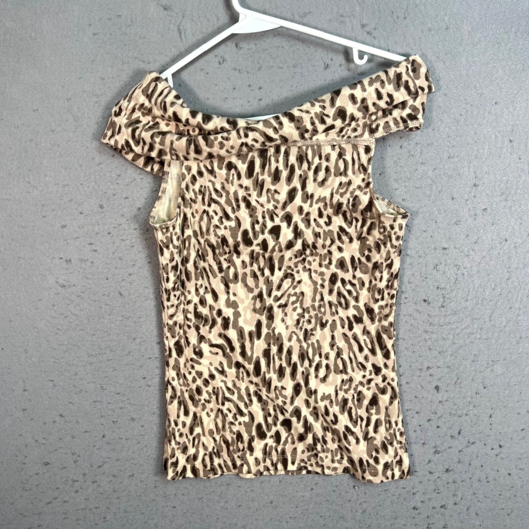 Vintage Pilcro Womens Leopard Print Cowl Neck Sleeveless Top Size Medium Cotton Blend Shirt Womens M Brown Leopard 90s? Size M / US 6-8 / IT 42-44 - 2 Thumbnail